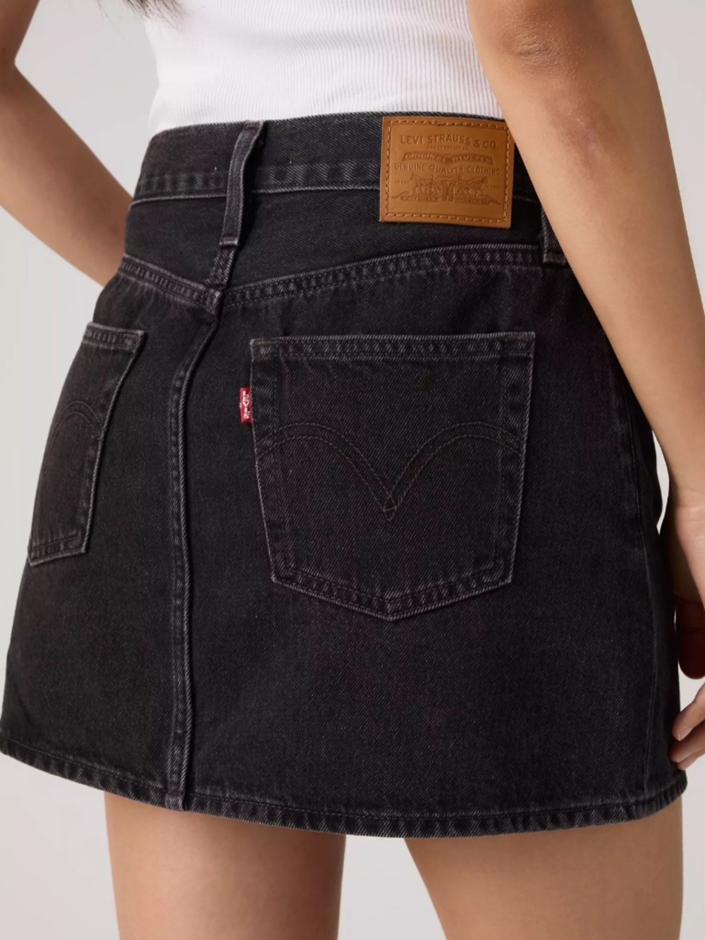 LEVIS | Rosie Posie Black Icon Skirt